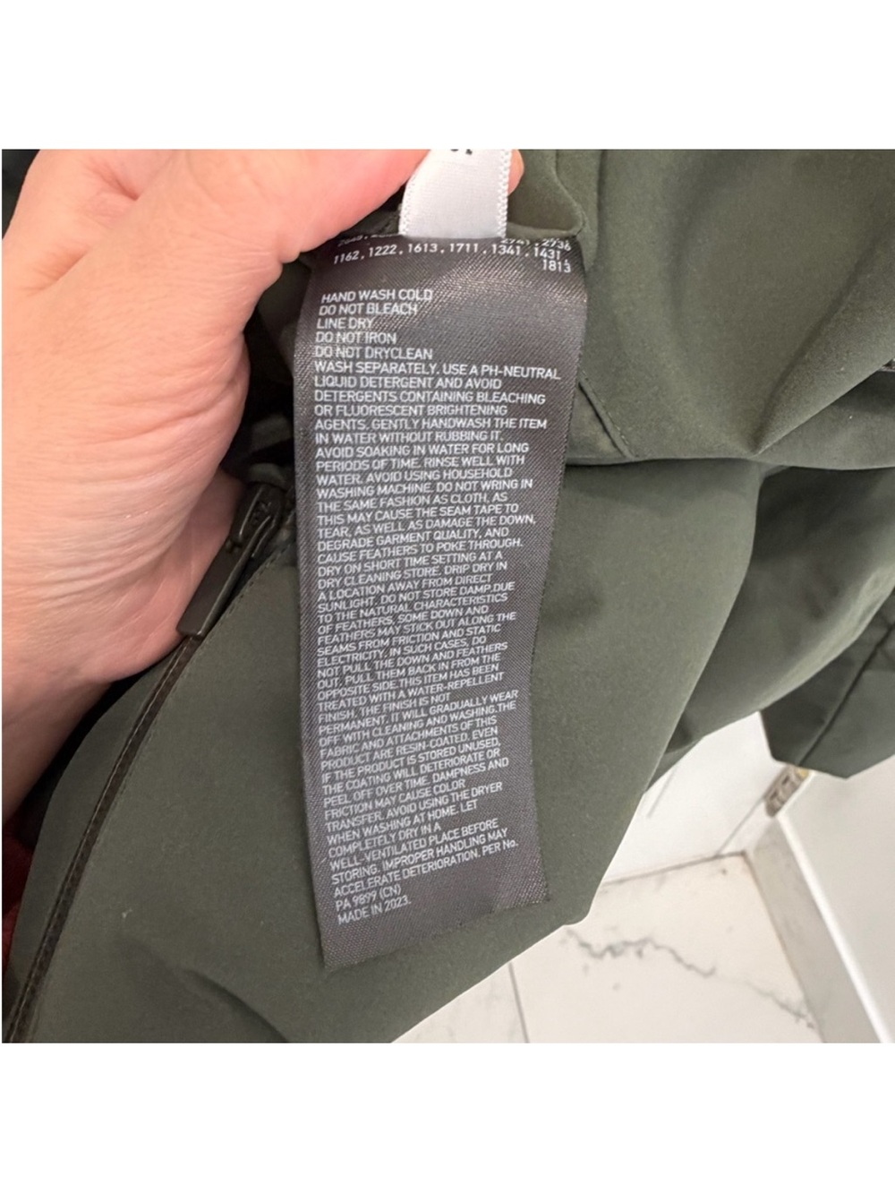 Uniqlo Olive Green Hooded Puffer Jacket - Picture 10 of 12